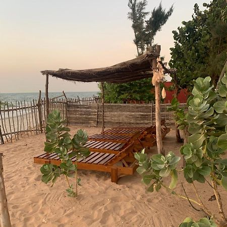Case Beach Ngalou Sessene エクステリア 写真
