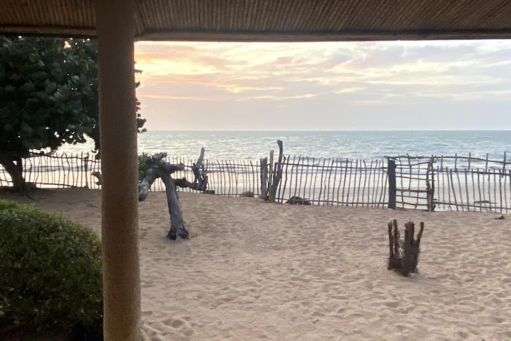 Case Beach Ngalou Sessene エクステリア 写真